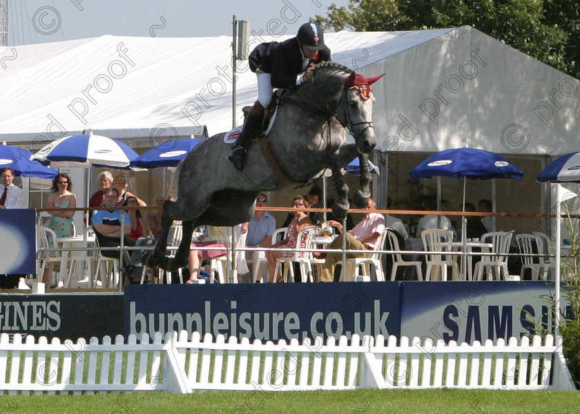 256 5657 
 Nick Skelton riding Russell 
 Keywords: International Show Jumping, horses, equine, Hickstead, showjumping, sport, horse competition