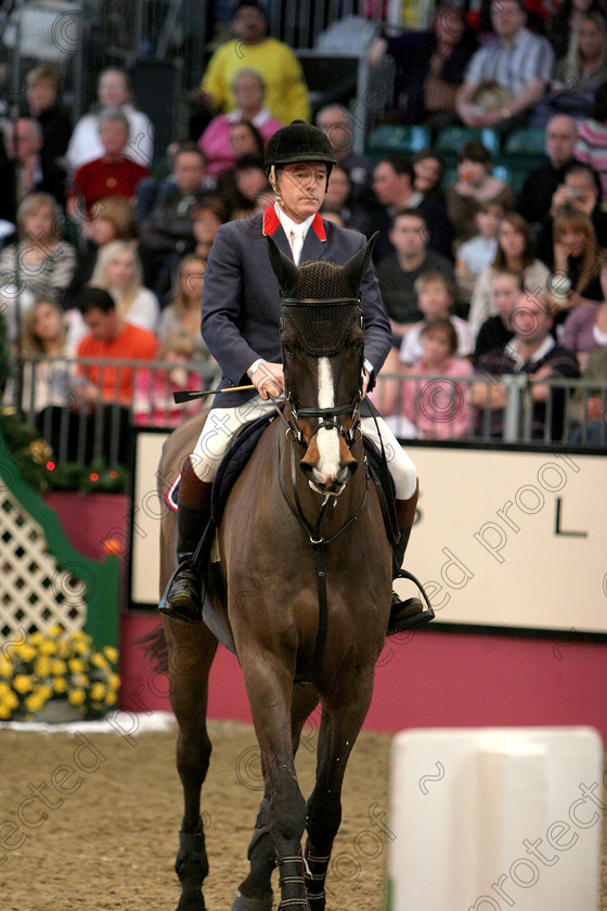 IMG 2516 
 Robert Whitaker riding Le Croix 9 
 Keywords: International Showjumping, horses, sport, horse competition, equine, show jumping